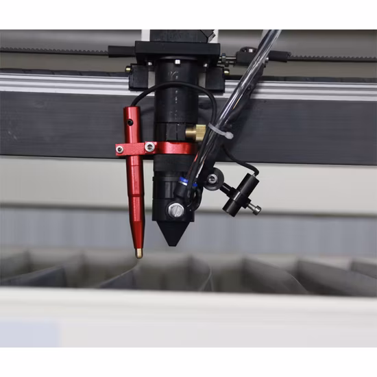 Machine de découpe et gravure laser CNC 1390 CO2 pour l'artisanat du bois, contreplaqué acrylique, tôles métalliques et non métalliques avec tube en verre Reci et système Ruida